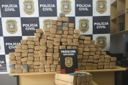 Casal que abastecia tráfico de drogas em SC é pego com 370 quilos de maconha