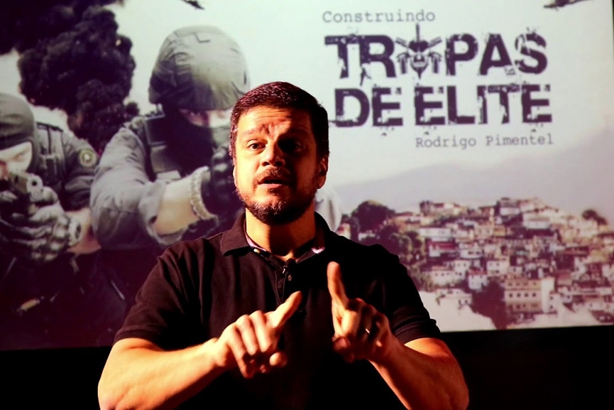 CDL de Gaspar promove palestra sobre liderança com autor do filme Tropa de Elite
