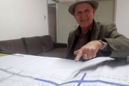 Ex-prefeito Osvaldo Schneider doa terreno para constru��o de universidade em Gaspar