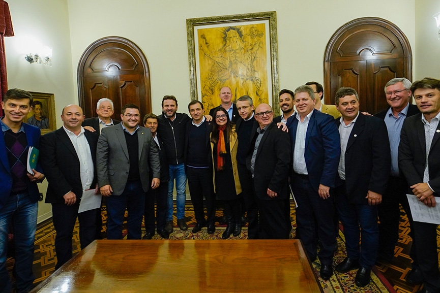 Prefeito de Gaspar participa de reunião com o governador Carlos Moisés