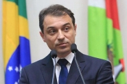Governador Moisés em Ilhota para assinatura de convênio que garante revitalização do Centro