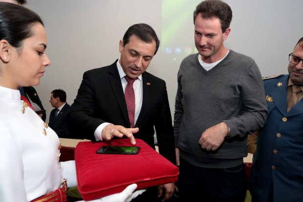 Corpo de Bombeiros Militar de SC lan�a aplicativo in�dito para atendimento de surdos