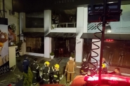 Inc�ndio atinge loja no Centro de Ilhota