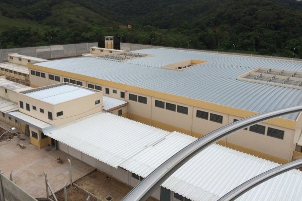 Governo apoia parceria público-privada para Penitenciária Industrial de Blumenau