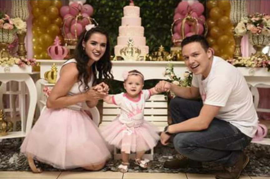 Homem deixa carta antes de matar esposa e filha e tirar a pr�pria vida em Chapec�