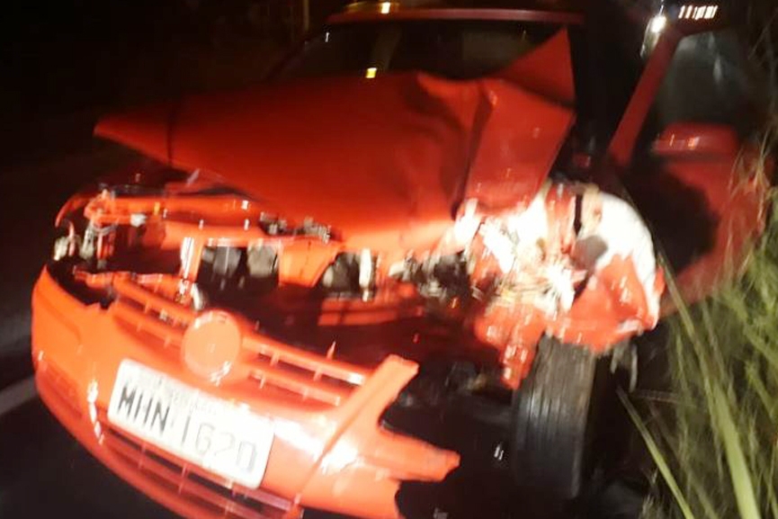 Carro e moto se envolvem em acidente na Rodovia Ivo Silveira, em Gaspar