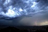 Ciclone extratropical deve atingir SC entre quarta e quinta-feira
