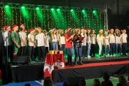 Colégio Uni encerra ano letivo com apresentações culturais voltadas ao Natal