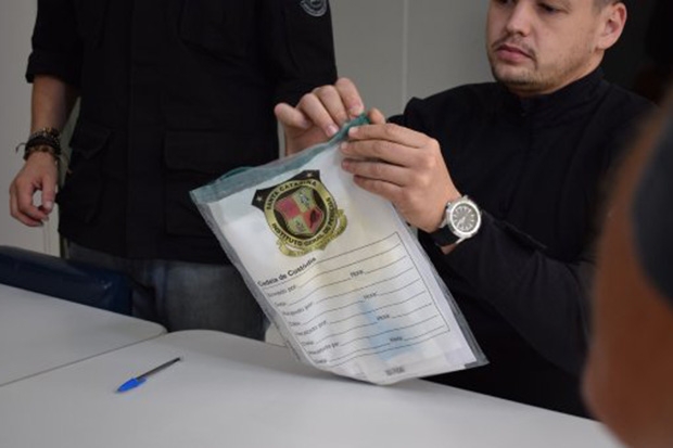 IGP e Deap coletam perfil gen�tico dos presos no sistema prisional em SC