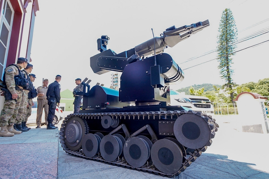 Pol�cia Militar de SC recebe rob� antibomba do Governo Federal