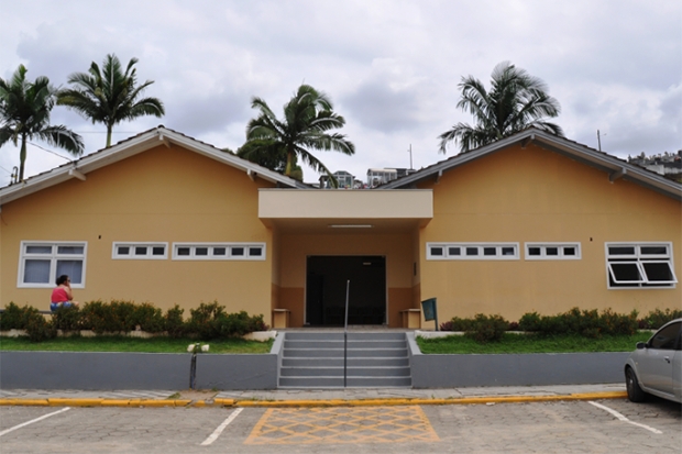 Secretaria de Obras conclui revitaliza��o da Casa Mortu�ria Bom Pastor, em Gaspar