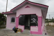 Espa�o da Mulher ganha casa cor de rosa