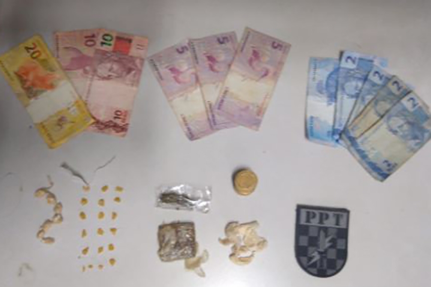 Menor � detido com crack, maconha e dinheiro no bairro Figueira, em Gaspar