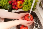 Nutricionista ensina a higieniza��o adequada de alimentos