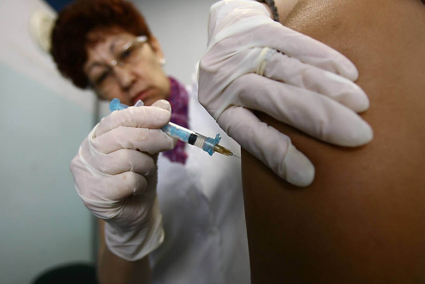 Campanha de vacina��o � suspensa em Gaspar at� que cidade receba novas doses
