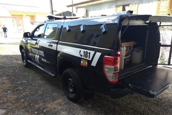 Polícia Civil de SC fecha mais uma fábrica clandestina de álcool em gel