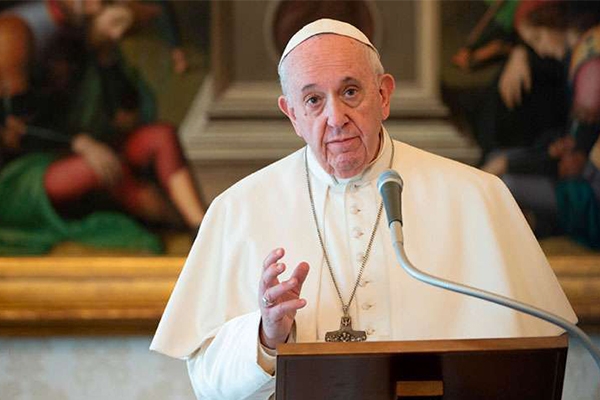 Papa Francisco teme genoc�dio se economia ficar � frente da sa�de da popula��o