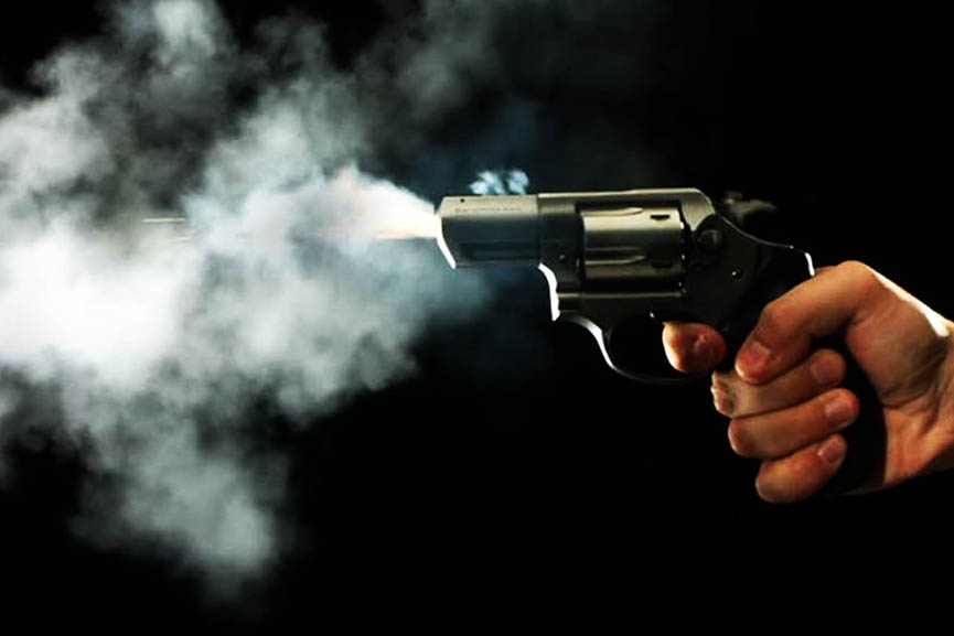 Homem leva tiro na m�o e no p� ao chegar em casa em Gaspar