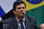 Moro pede demiss�o e d�lar bate recorde hist�rico de R$5,71