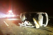 Mulher e crian�a ficam feridas em capotamento na BR-470, em Gaspar