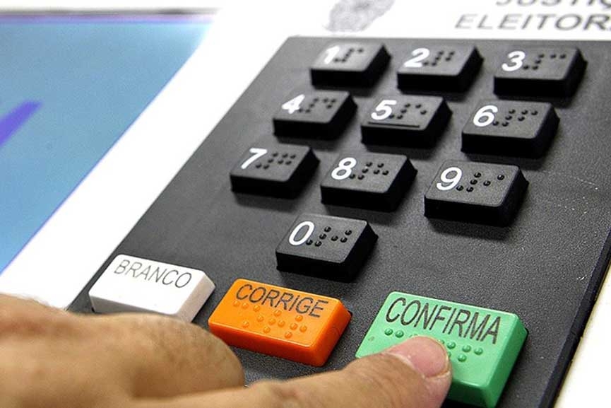 Aprovado adiamento das elei��es municipais para 15 de novembro