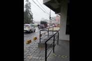 �leo na pista causa acidentes em Gaspar