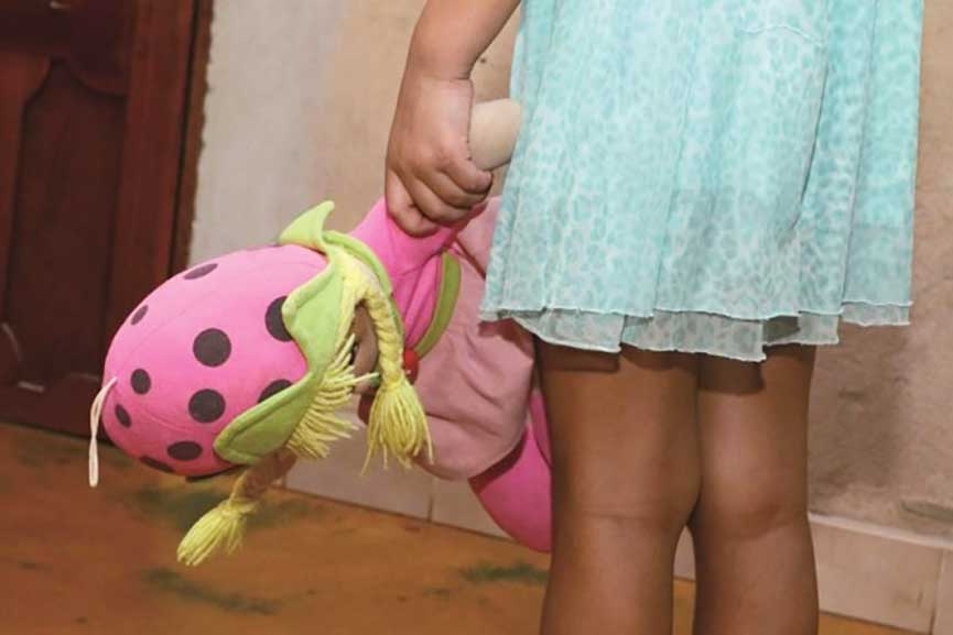 Homem � preso por abuso sexual de menina de 12 anos em Blumenau