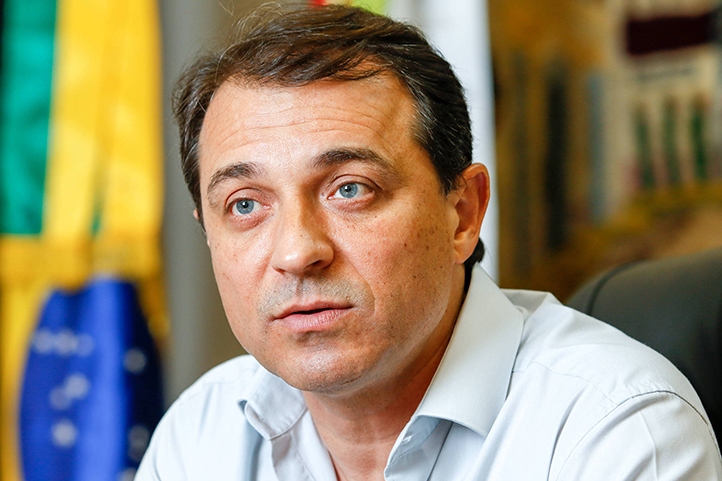 Justiça suspende tramitação do processo de impeachment do governador Moisés