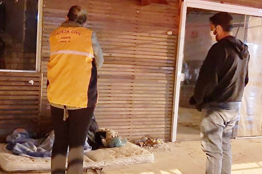 Opera��o Frio Intenso: abrigo montado pela prefeitura de Gaspar recebe 17 moradores de rua