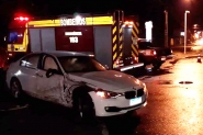 Motorista perde controle de carro e bate em poste no bairro Bela Vista, em Gaspar