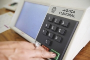 Em Gaspar, maior parte do eleitorado � formado por mulheres entre 45 e 59 anos