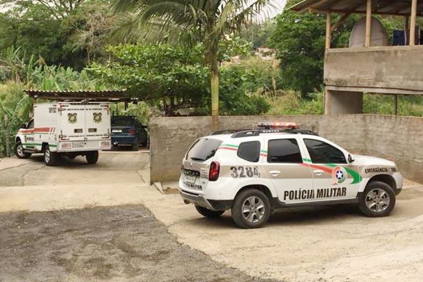 Acidente de trabalho: homem morre ap�s ser atingido por caixas de pisos em Blumenau