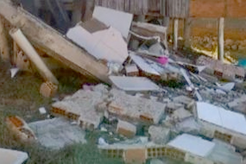 Menino de 2 anos morre após casa desabar em São Francisco do Sul