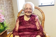 Izabel Vargas Zimmermann: moradora de Ilhota completa 100 anos de muita disposi��o