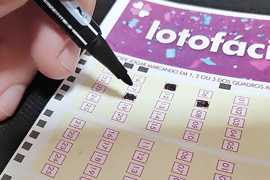Morador de Blumenau ganha R$1 milh�o na Lotof�cil