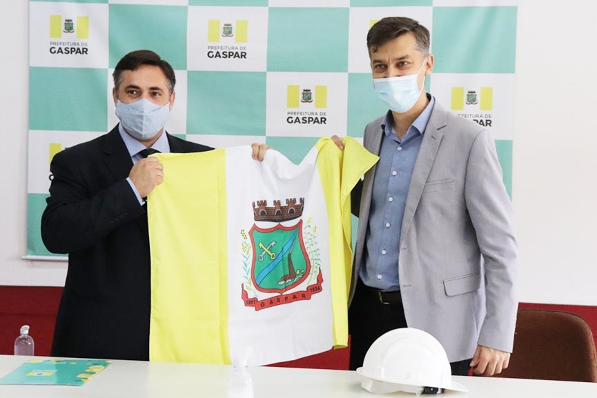 Vice-prefeito Lu assume prefeitura de Gaspar em solenidade de transmiss�o de cargo