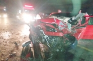 Batida entre carro e caminh�o deixa homem ferido na BR-470, entre Ilhota e Navegantes
