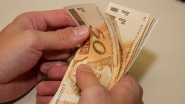 Sal�rio m�nimo ser� de R$1.100 em 2021