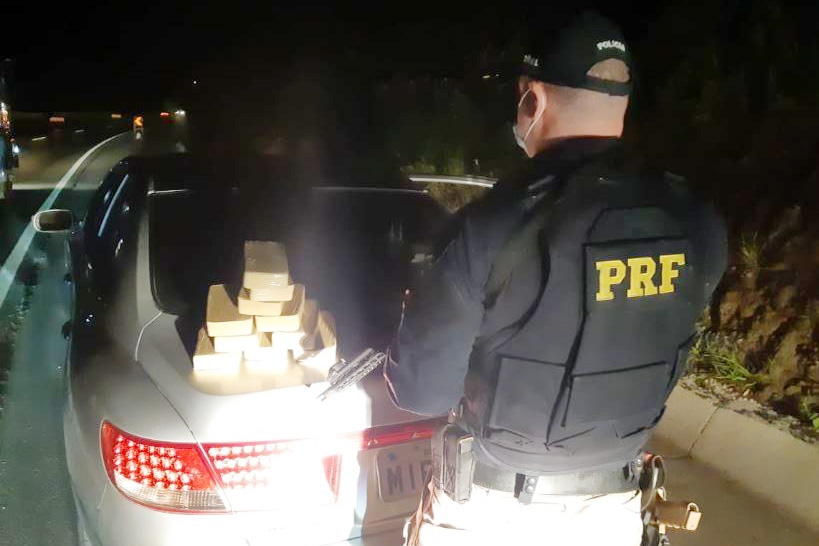 Homem � preso em Gaspar com 10kg de crack que somam R$90 mil