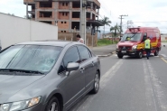 Idosa é levada ao hospital após ser atropelada no bairro Sete, em Gaspar