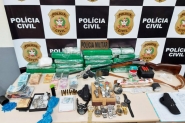 Grande ação da polícia prende nove pessoas por associação ao tráfico e porte ilegal de arma em Gaspar