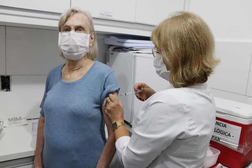 Chegou a hora de vacinar idosos entre 85 e 89 anos contra o coronav�rus em Gaspar