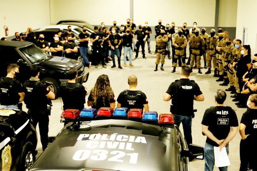 Grande opera��o policial prende 13 criminosos em Gaspar