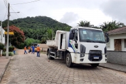 Mutir�o de manuten��o nas vias marca cinco anos de cria��o do Distrito Belchior