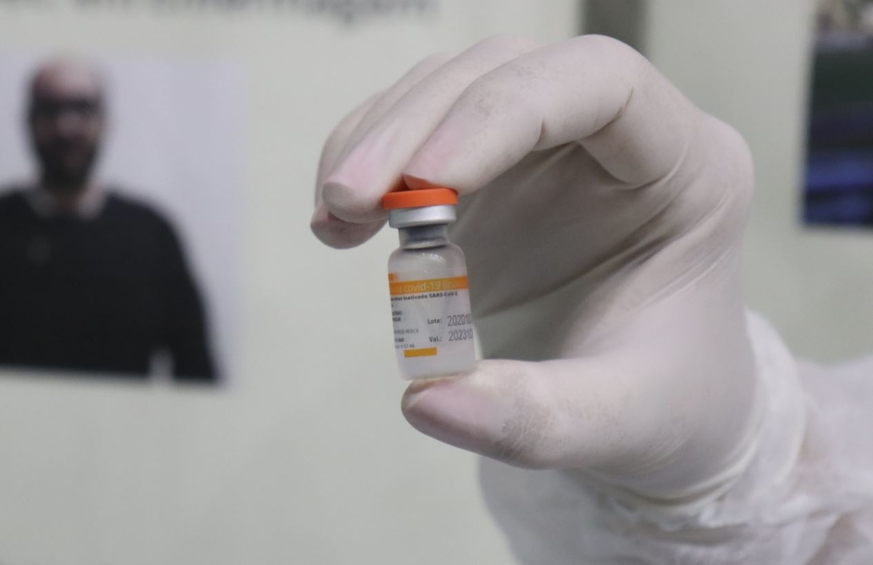 Aplica��o da segunda dose da vacina Coronavac � suspensa em Gaspar