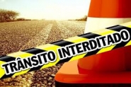 Detona��o de rochas interdita BR-470 temporariamente em Gaspar