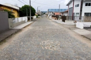 Prefeito autoriza obras de pavimenta��o na rua da escola Norma M�nica Sabel