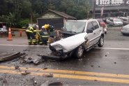 Acidente entre quatro ve�culos deixa ao menos cinco pessoas feridas em Blumenau