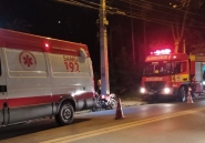Jovem fica gravemente ferido ap�s colidir moto contra poste em Gaspar
