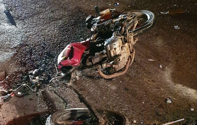 Homem fica gravemente ferido em acidente entre moto e caminh�o na BR-470, em Ilhota